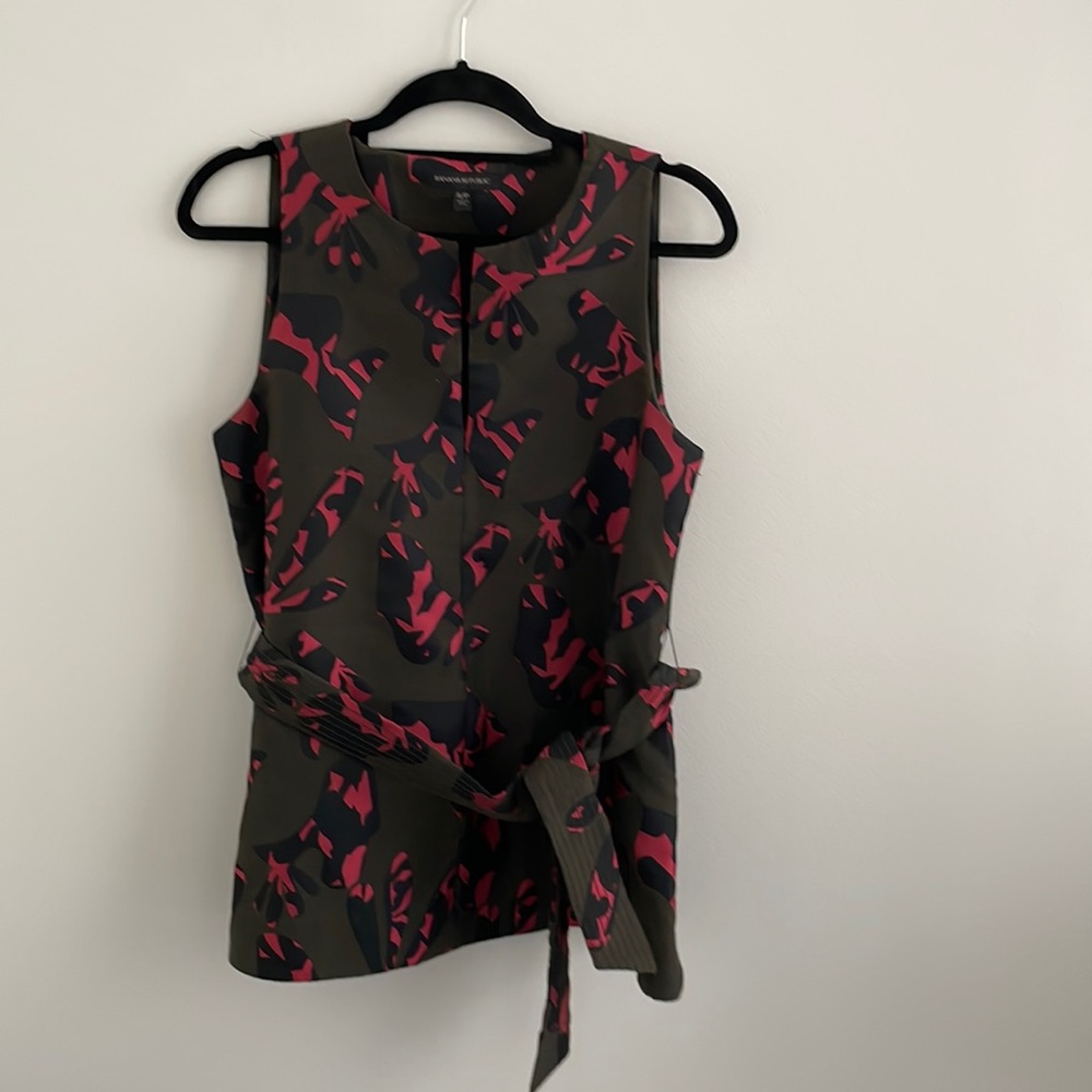 BANANA REPUBLIC | EUC Olive printed belted tank